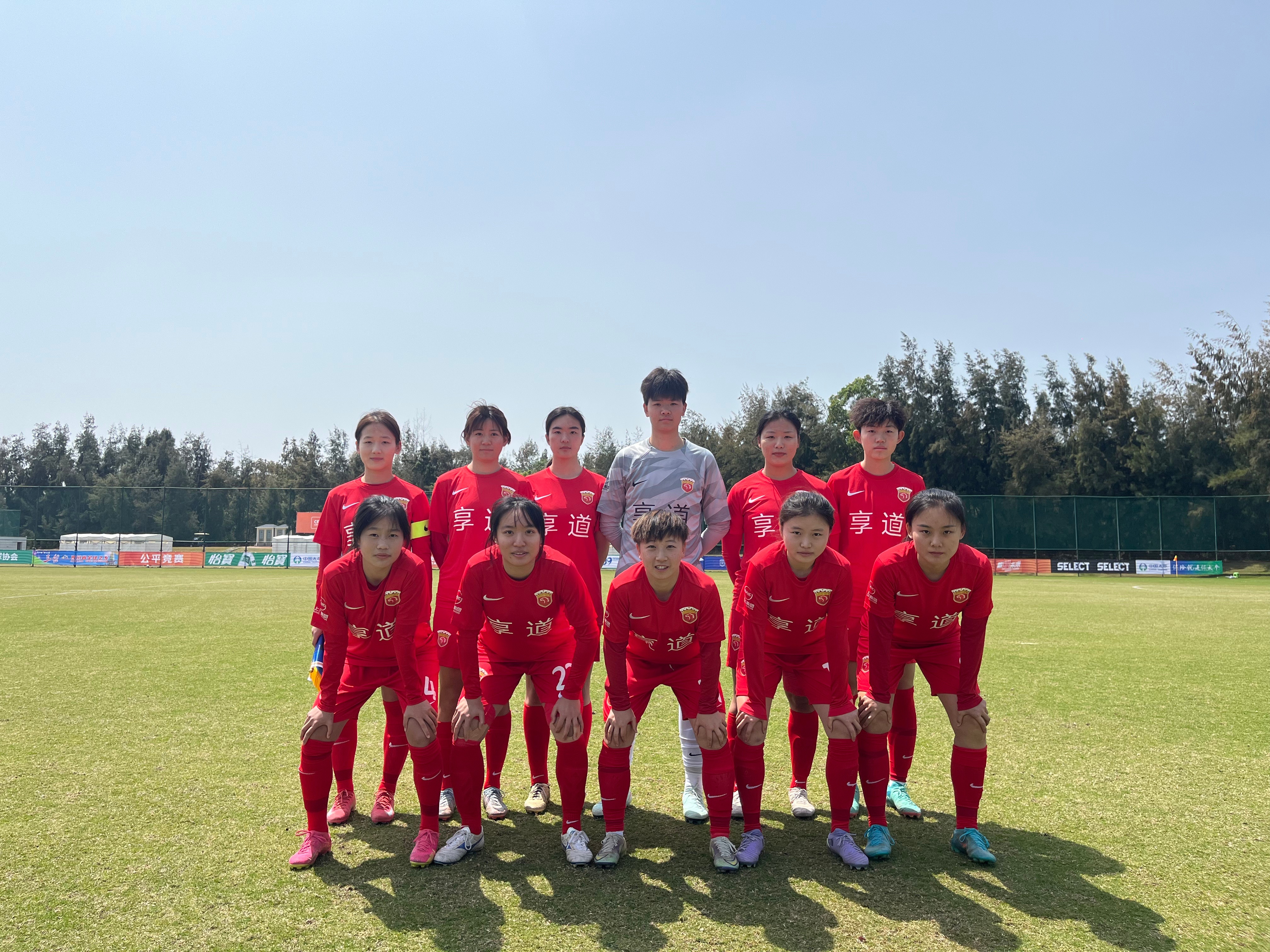 九游体育中国官网-国内女足赛事中，大胜对手获得令人瞩目成绩