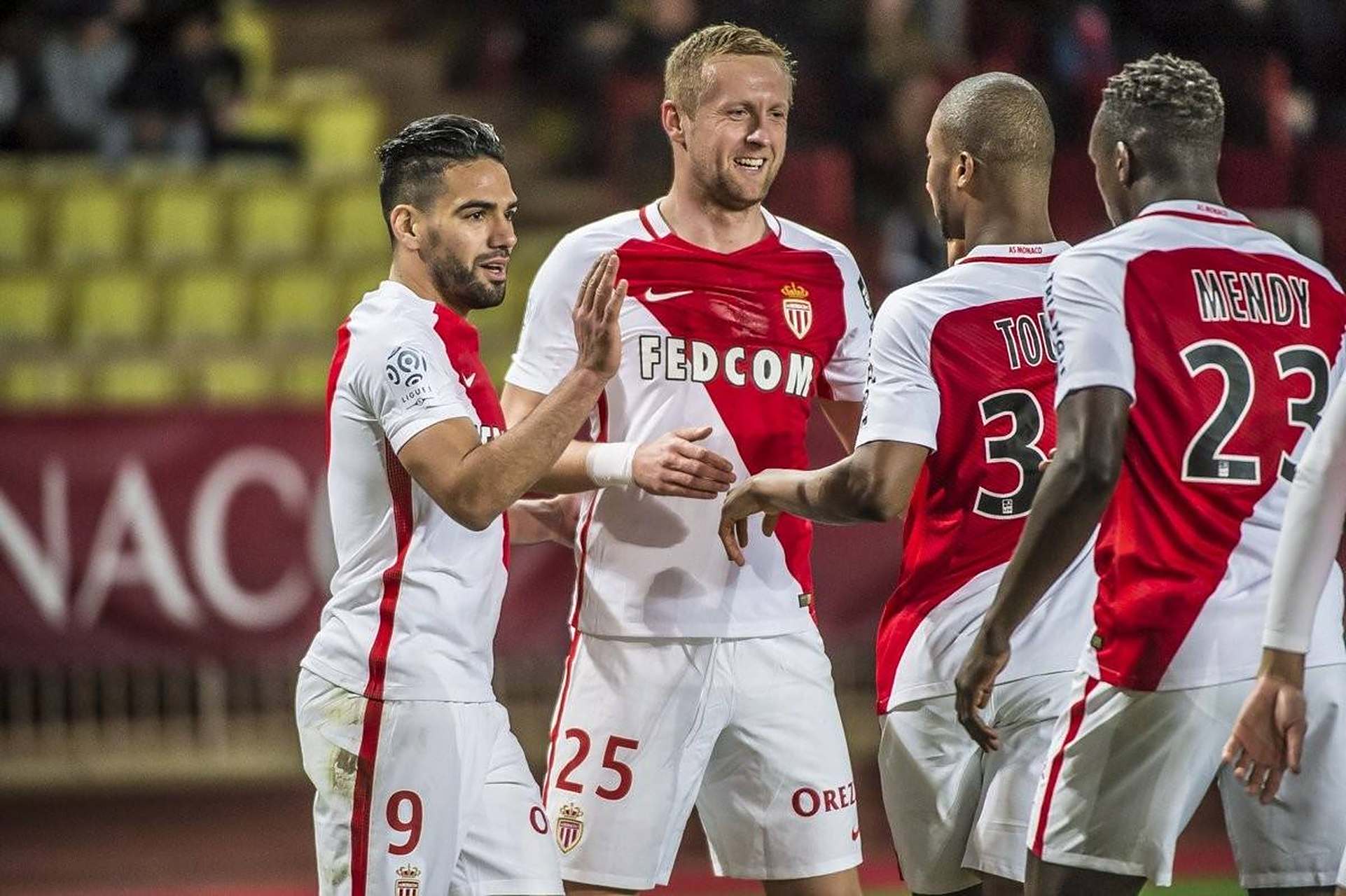 南特逼平摩纳哥，保持赛季不败纪录