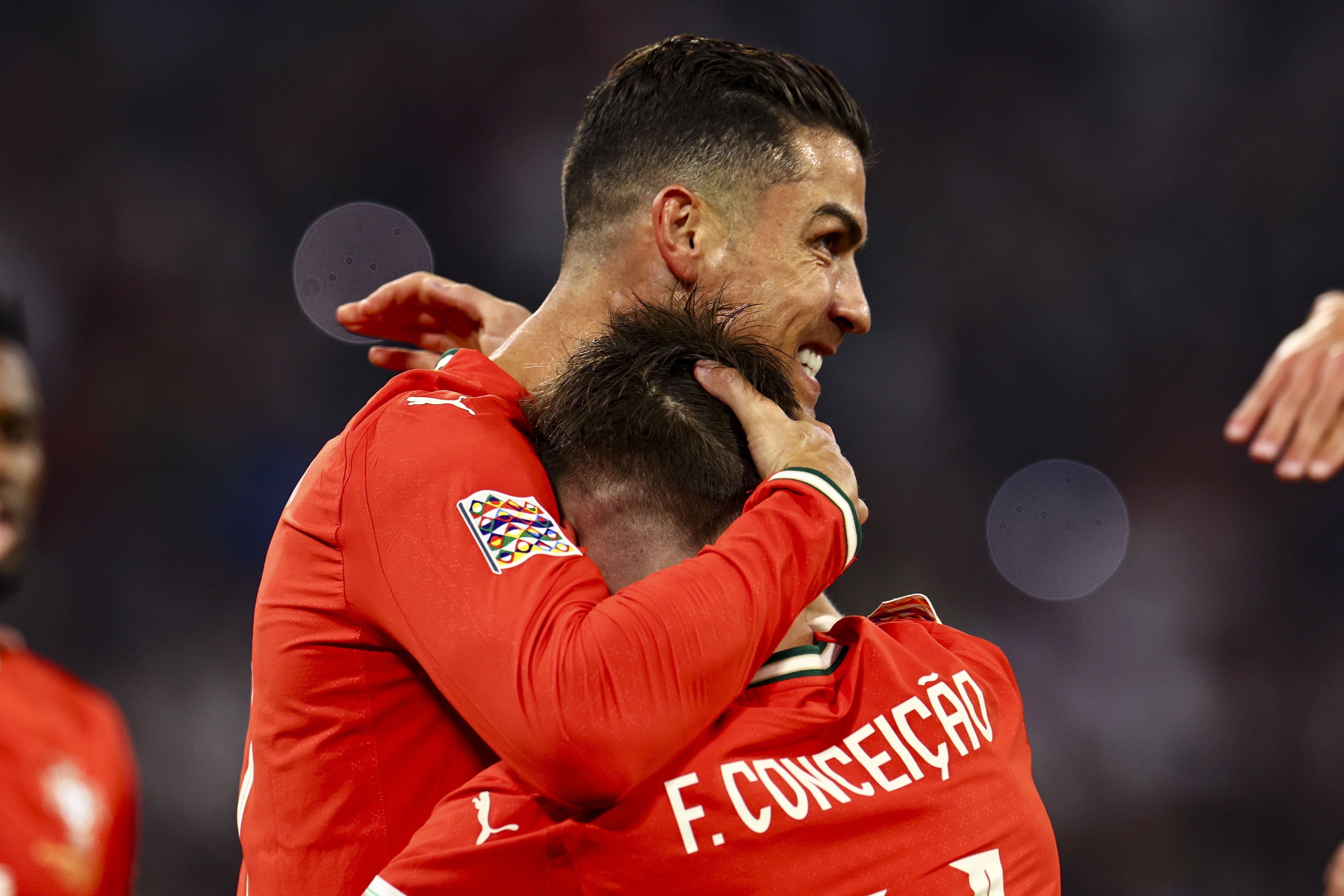 九游体育中国官网-葡萄牙明星球员转会到英国俱乐部