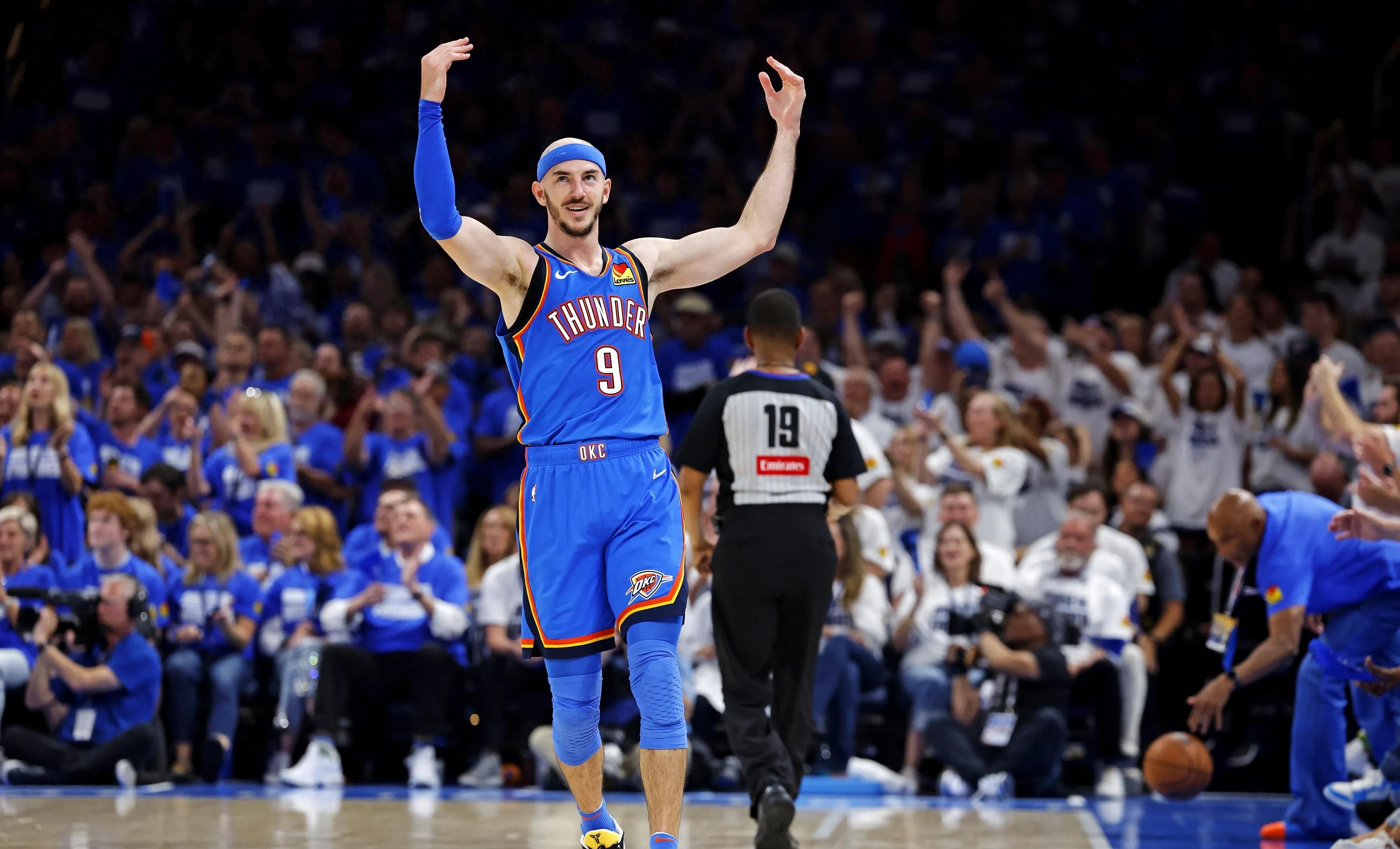 快船逆袭步行者，取得胜利