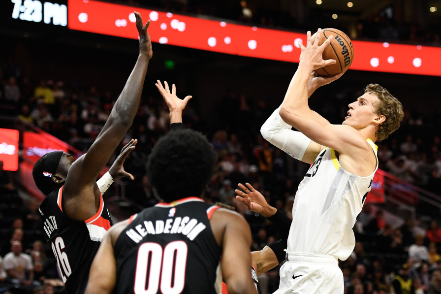 九游体育网页版登录入口-爵士风光主场击败开拓者