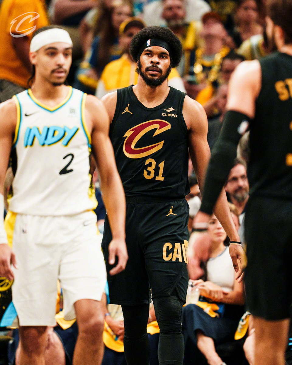 九游体育登录-黑马球队抢眼表现，凭借强大实力勇夺冠军的简单介绍