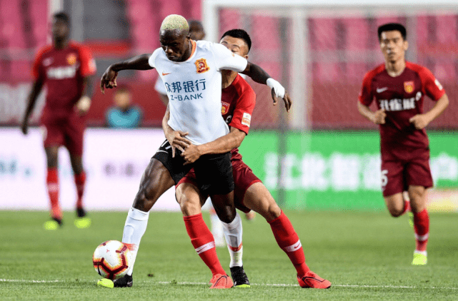 球赛经历多番波折,冠军之路莫测高下 球赛经历多番波折,冠军之路莫测高下