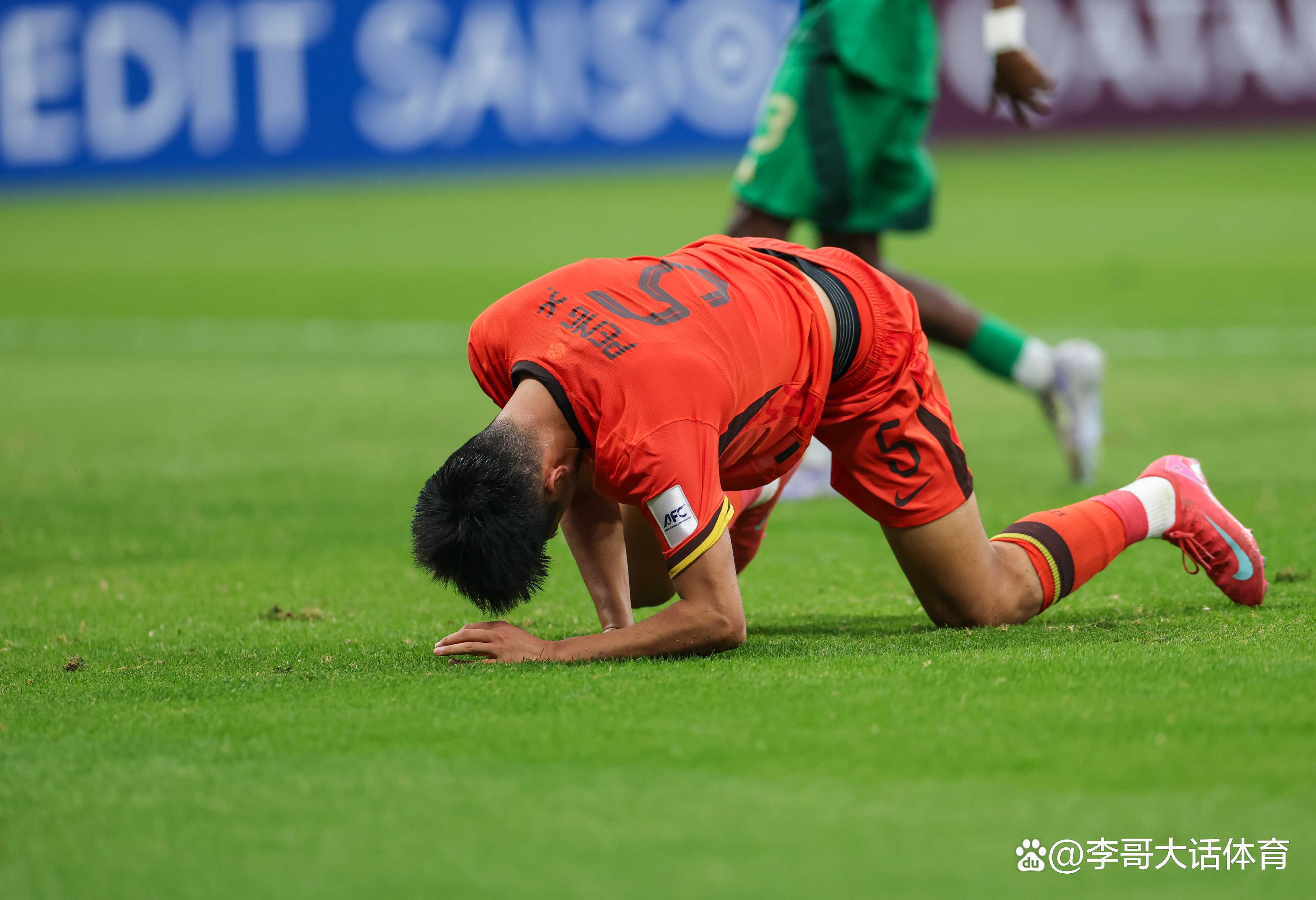 关于沙尔克主场遭遇有力对手，必须全力拼搏的信息