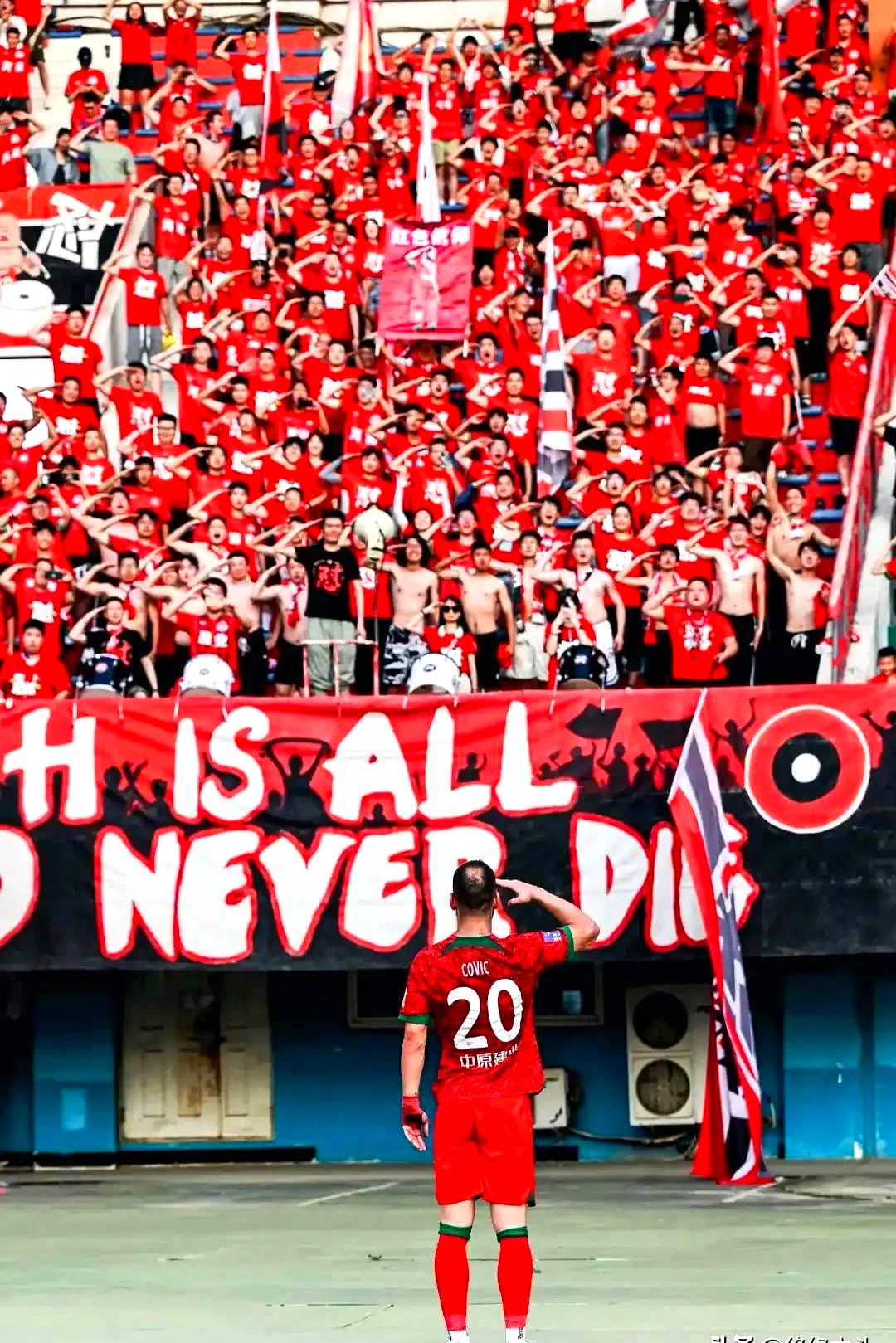 关于大比分胜出!球队士气高涨迎战下一轮!的信息 关于大比分胜出!球队士气高涨迎战下一轮!的信息