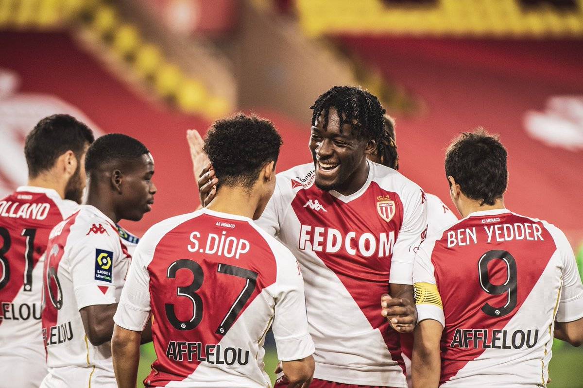 摩雷伦斯主场战胜摩纳哥，保级前景一片明朗的简单介绍